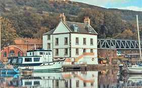 Custom House Hotel